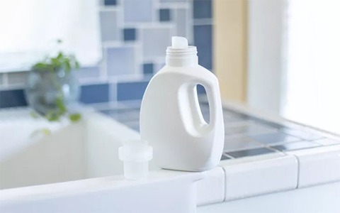 تصویر 2 از خرید مایع شوینده لباس + قیمت فروش استثنایی